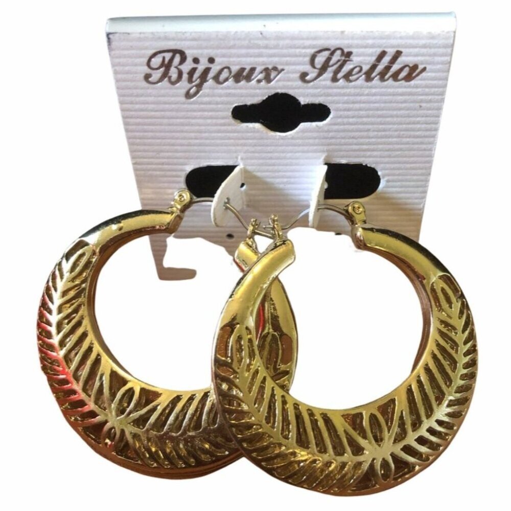 Bijoux Stella Gold Tone Leaf Design Hoop Earrings For Women‎